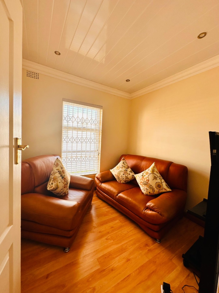 4 Bedroom Property for Sale in Flamingo Vlei Western Cape